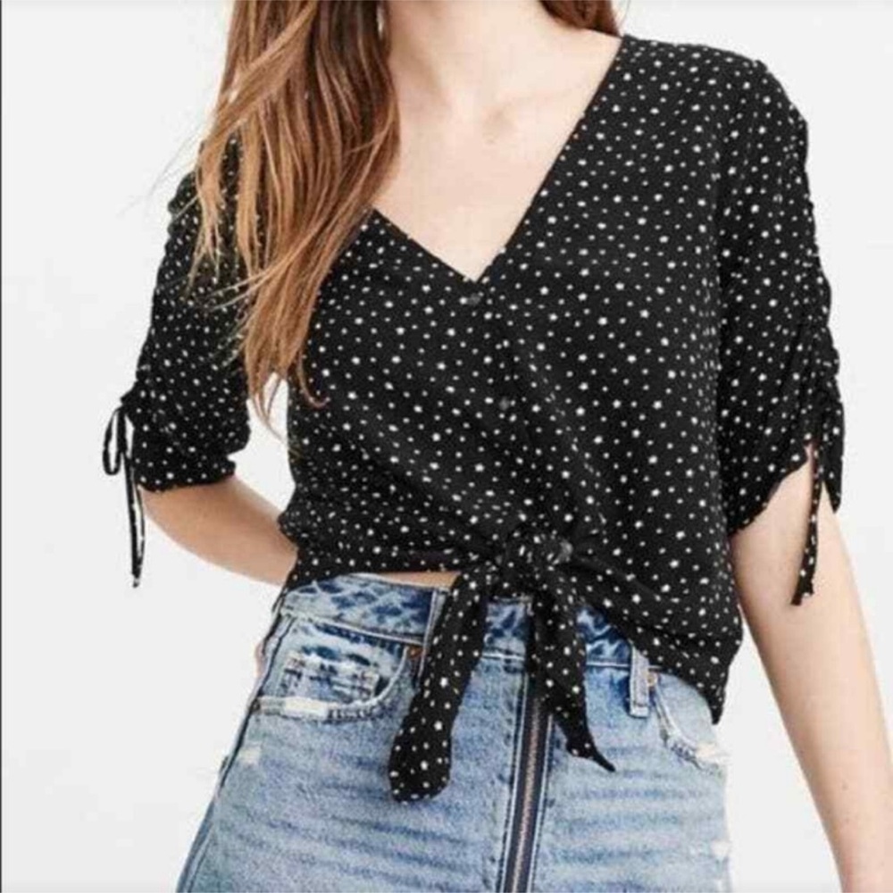 Abercrombie & Fitch black 3/4 sleeve tie front blouse black with white stars